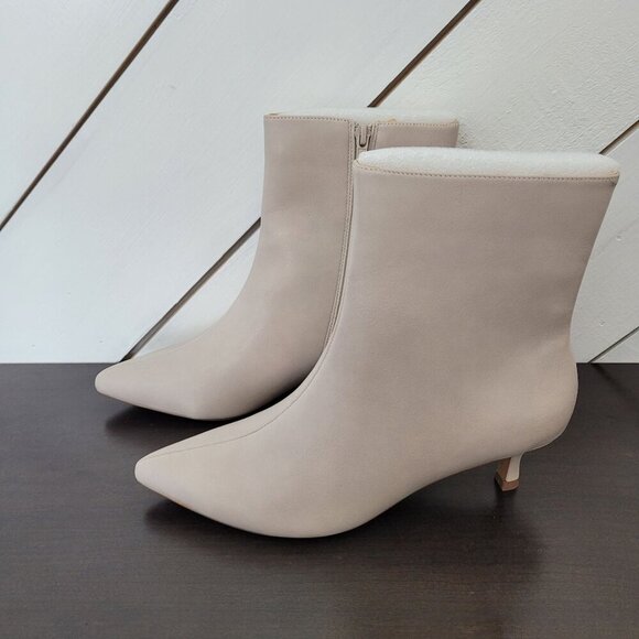 NEW Journee Collection Arely Stone Womens Size 8.5  Ankle Heel Boots - Picture 3 of 10